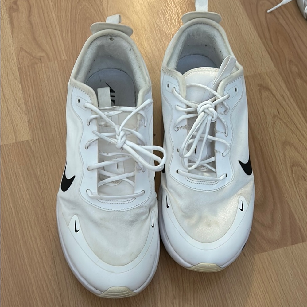 Nike airmax Women’s Sneakers size 8